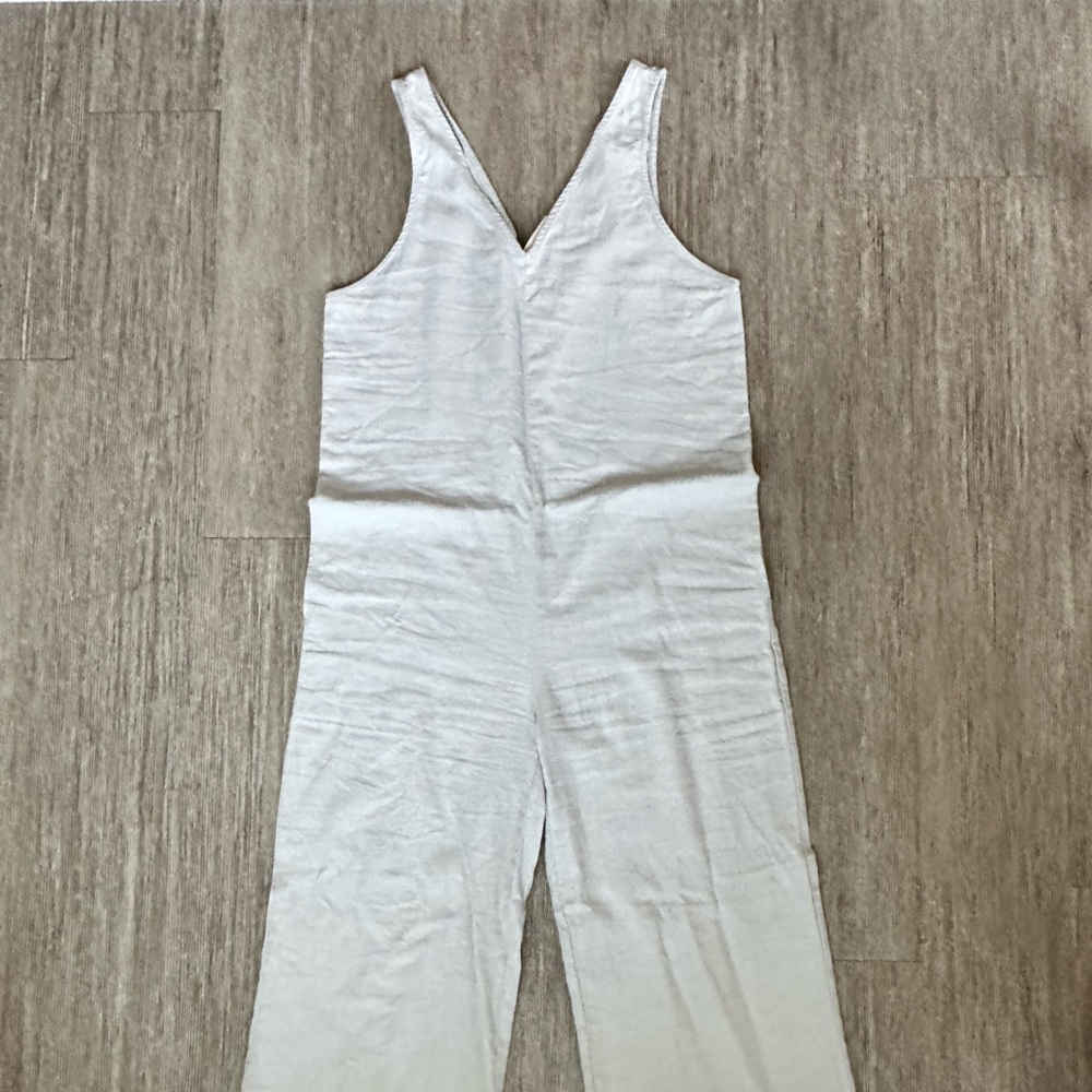 Universal Threads Women’s Romper